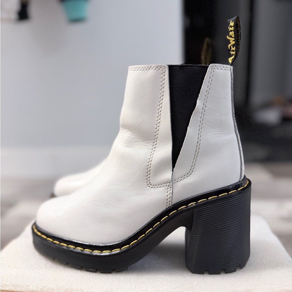 Dr Martens SPENCE LEATHER FLARED HEEL CHELSEA BOOTS